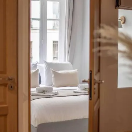 Apartman Sentier Historical Center Ii Luxury Design 3br-8p *