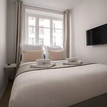 Sentier Historical Center Ii Luxury Design 3br-8p *